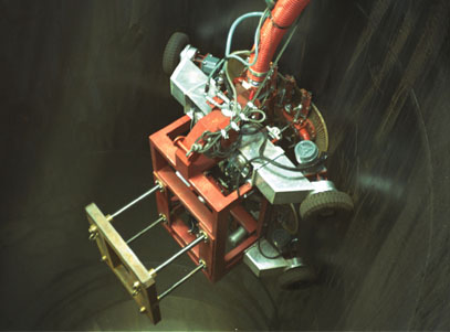 Image of Curved Pipe Cleaning Robot